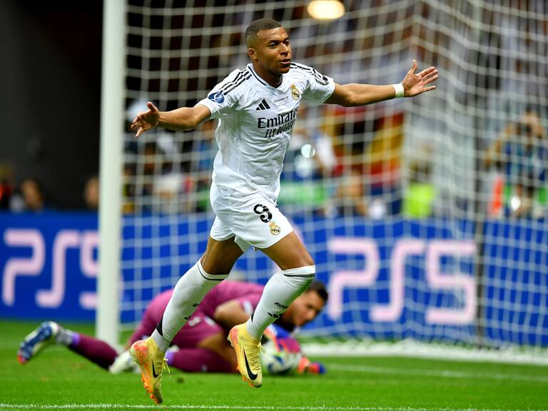 Gol y título: Kylian Mbappé se estrena con el Real Madrid convirtiendo en la Supercopa Europea