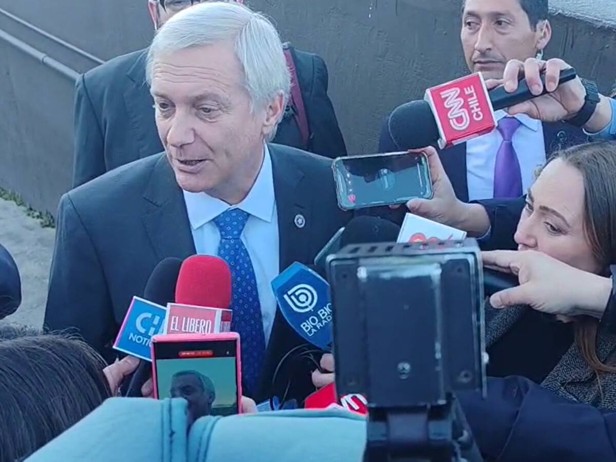 Agrupaciones increpan a José Antonio Kast en la previa de debate presidencial en Frutillar