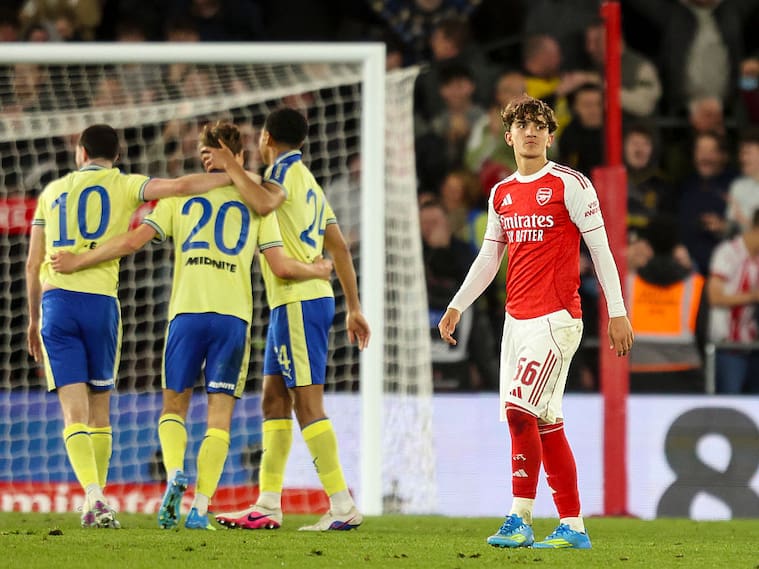 Southampton eliminó de la FA al Arsenal