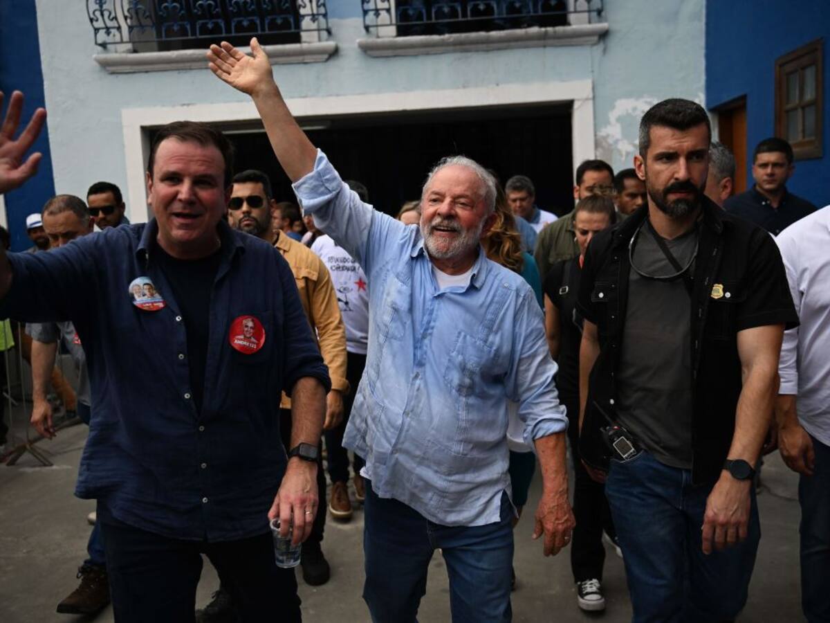 En Brasil última encuesta da 50% de votos válidos para Lula