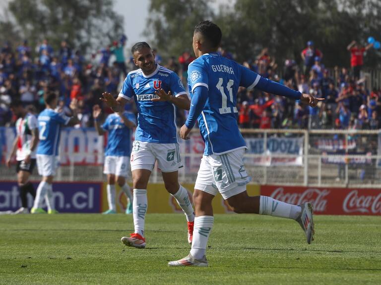 La U aplasta a Palestino para poner pie y medio en las semifinales de Copa Chile