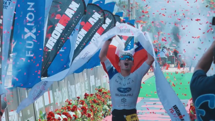 Martín Baeza saca la cara por Chile y se lleva el título del Ironman 70.3 de Lima