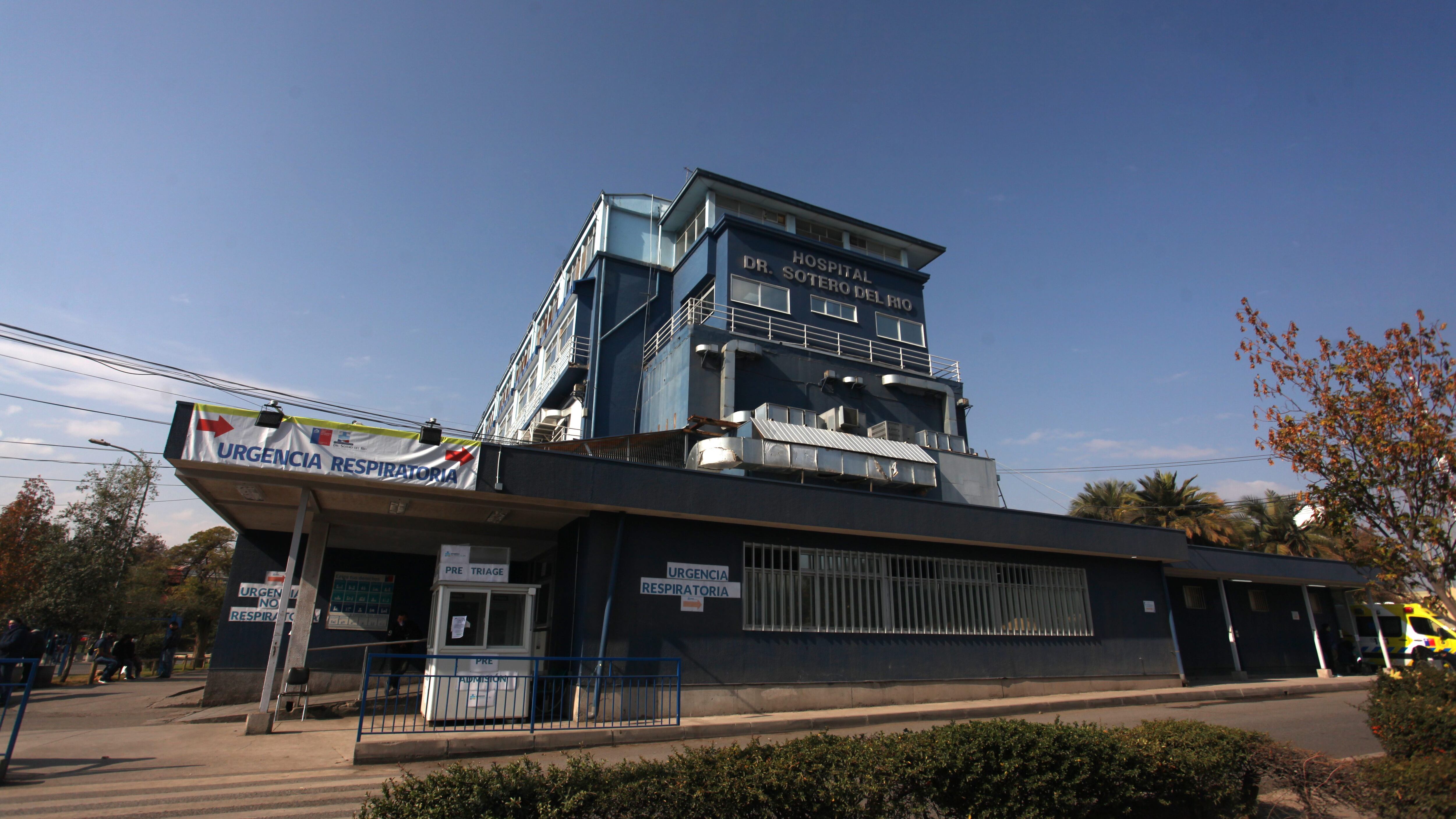 Camas críticas en Hospital Sótero del Río, Agencia Uno.