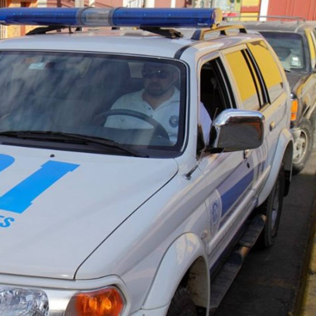 Detective de la PDI resulta herida de bala durante encerrona frustrada en Ñuñoa