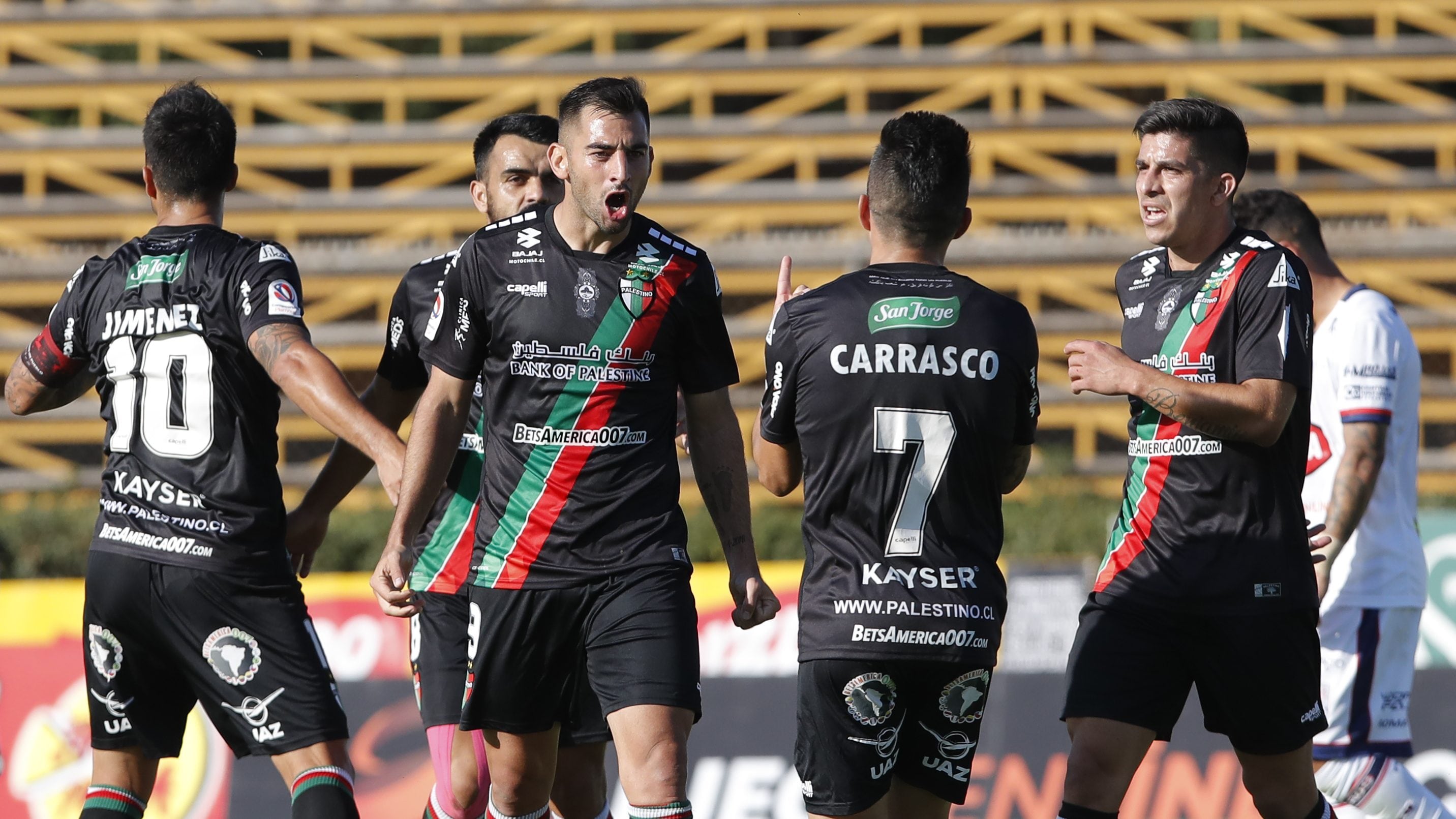 16 de Abril del 2021/SANTIAGOJuan Sanchez Sotelo(c) celebra su primer gol y el 1 a 0 de Palestino ,durante el partido valido por la cuarta fecha del Campeonato Nacional AFP PlanVital 2021, entre Deportes Melipilla vs Palestino, disputado en el Estadio Municipal de la Pintana.
FOTO:FRANCISCO LONGA/AGENCIAUNO