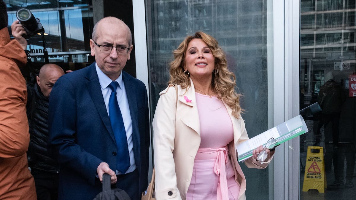“Se sabe una parte de la historia”: Cathy Barriga deja el Centro de Justicia entre insultos tras suspensión de audiencia