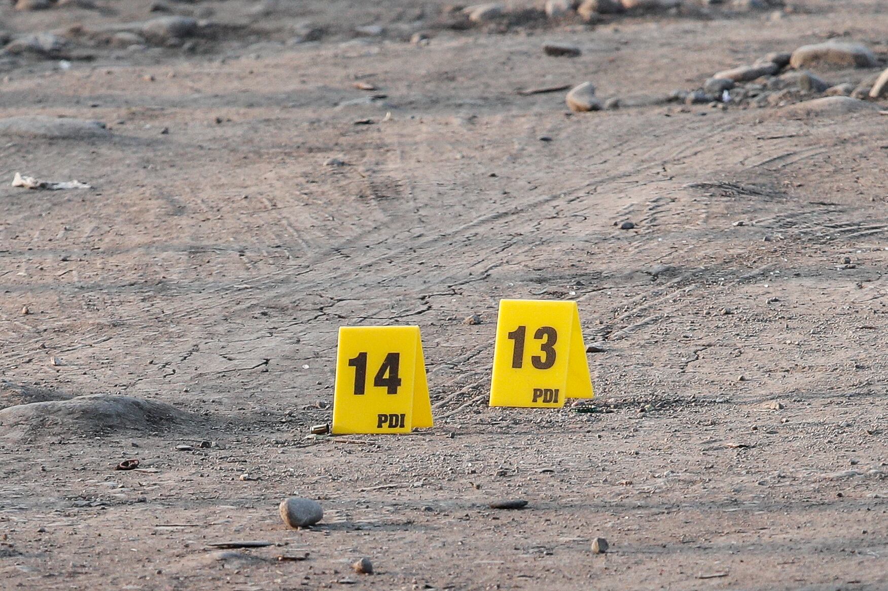 13 DE JULIO DE 2025 / SANTIAGOUna balacera termina con doble homicidio en canchas de de club deportivo Juventudes San Martín en Colina
La brigada de homicidio de la PDI y la fiscalía ECOH realizan pericias en el lugar
FOTO: DIEGO MARTIN / AGENCIAUNO