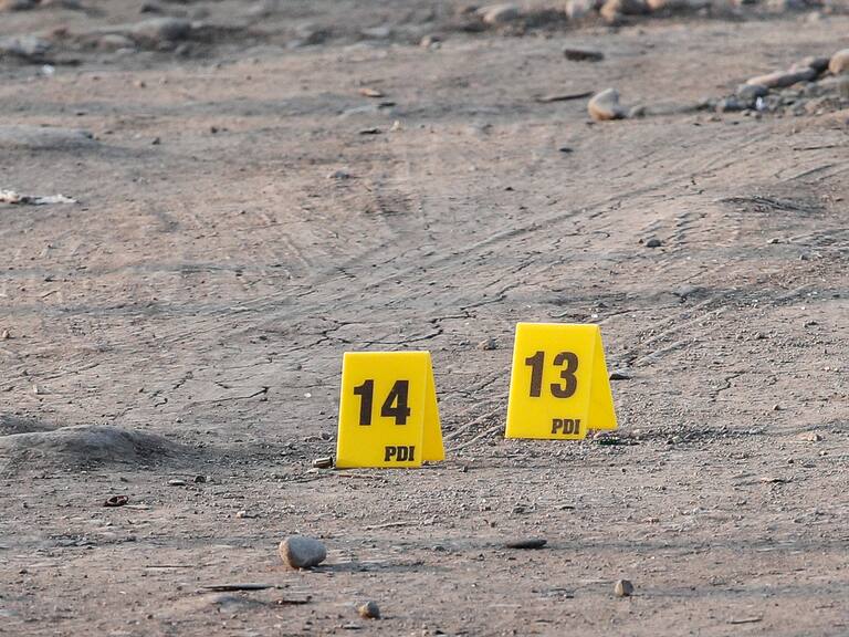 13 DE JULIO DE 2025 / SANTIAGO
Una balacera termina con doble homicidio en canchas de de club deportivo Juventudes San Martín en Colina
La brigada de homicidio de la PDI y la fiscalía ECOH realizan pericias en el lugar
FOTO: DIEGO MARTIN / AGENCIAUNO