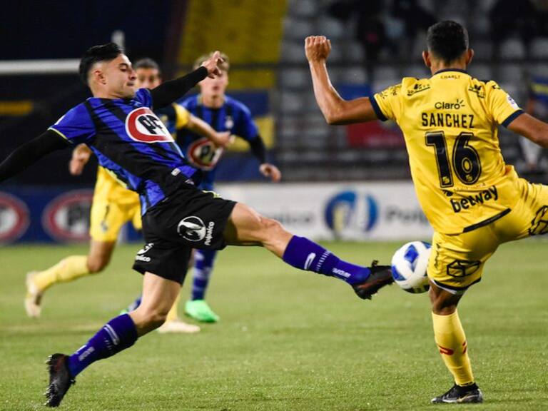Huachipato y Everton reparten puntos en Talcahuano