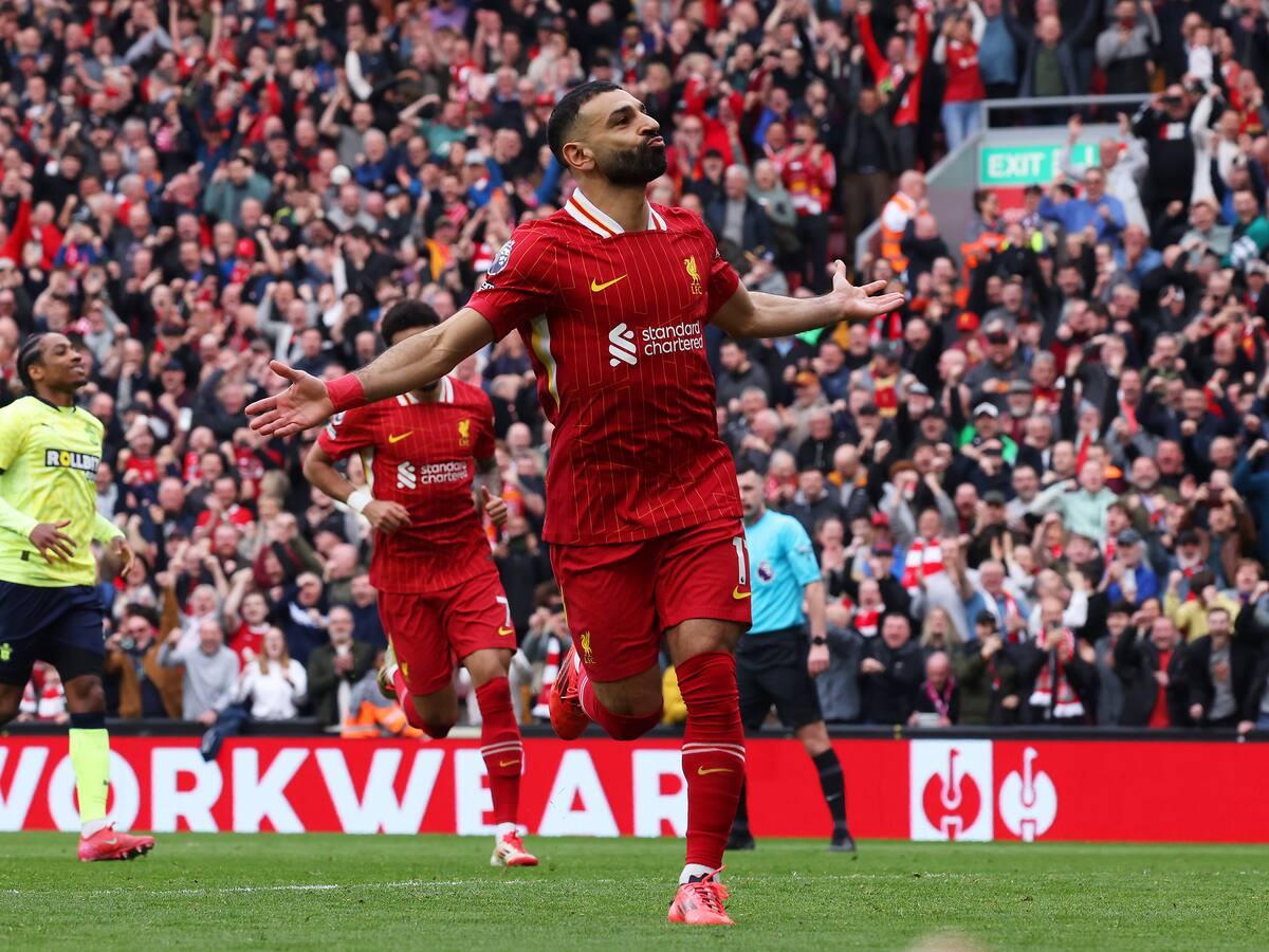 Liverpool destraba en 10 minutos la resistencia del Southampton y continúa como sólido líder de la Premier League