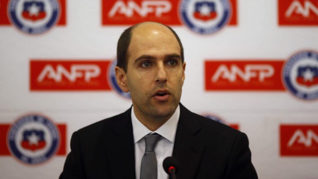 17 de Julio de 2015/SANTIAGOEl Presidente de la Asociación Nacional de Futbol ANFP, Sergio Jadue, se refirio a las nuevas medidas de seguridad en los estadios y a los incidentes en el partido pasado de Rangers vs Universidad de Chile.
FOTO: PABLO VERA LISPERGUER/AGENCIAUNO