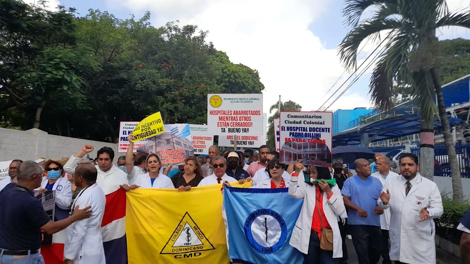 El Colegio Médico Dominicano realizó una marcha en Santo Domingo