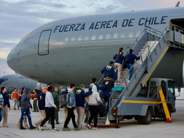 Entre la urgencia y el debido proceso: Suprema advierte graves falencias en proyecto del gobierno para expulsión de extranjeros