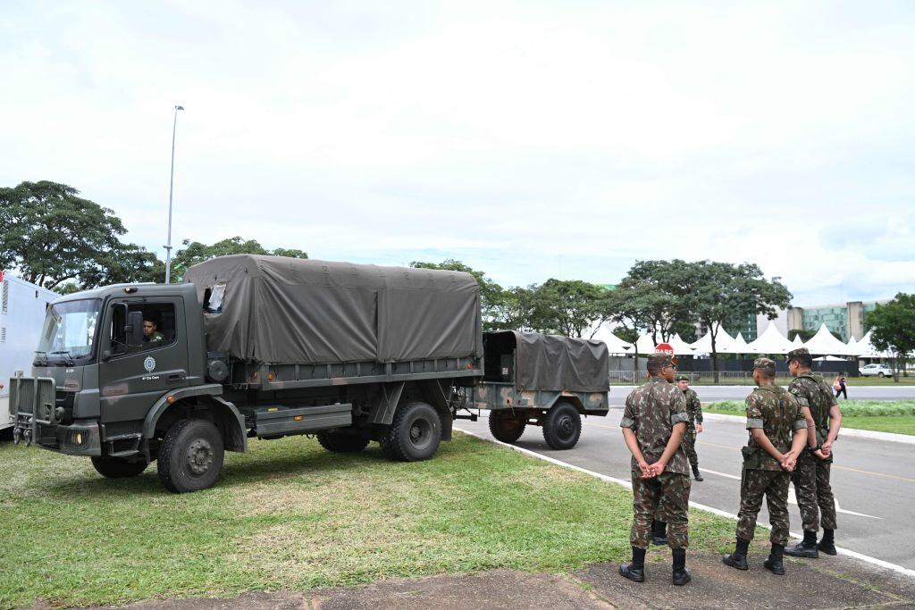 Soldados de Brasil son parte del operativo de seguridad en Brasilia