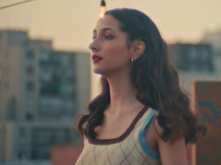 “París”: Antonella Sigala presenta el primer single de su nuevo disco