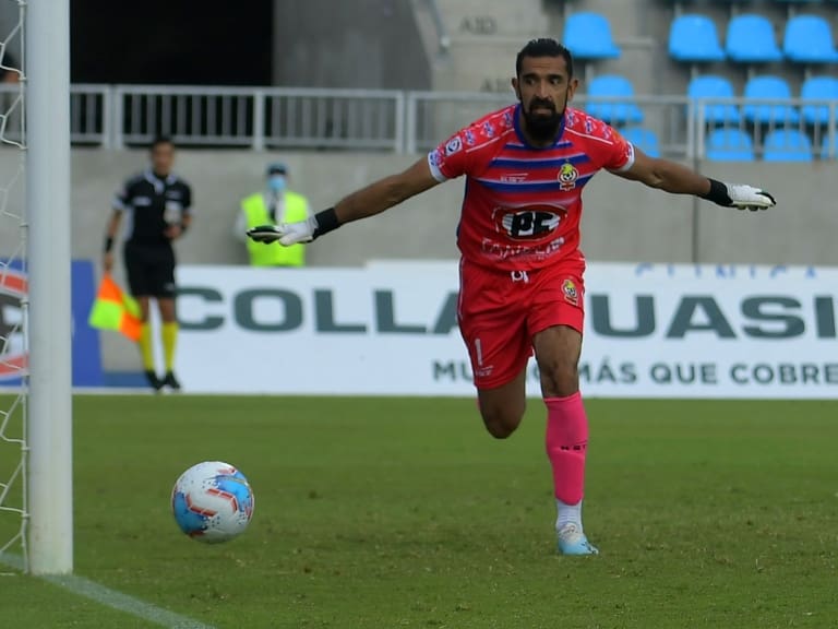 Jorge Deschamps lamenta la no autorización de El Cobre para Copa Sudamericana: "Tendremos gastos extra y no se puede pagar multa"