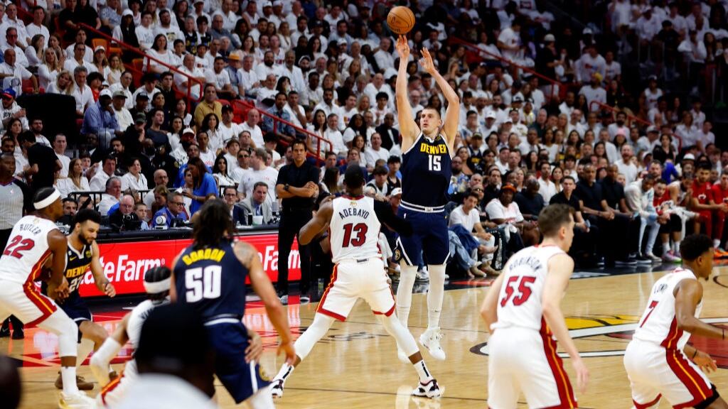 Denver Nuggets queda a un paso del anillo en la NBA tras volver a ganar en Miami