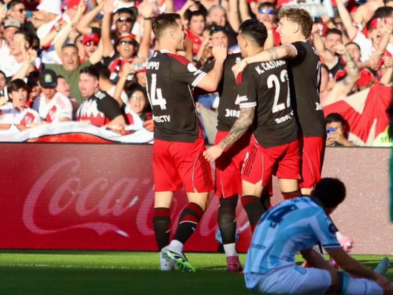 El duro recibimiento a Maxi Salas en el partido de River Plate ante Racing Club en Copa Argentina