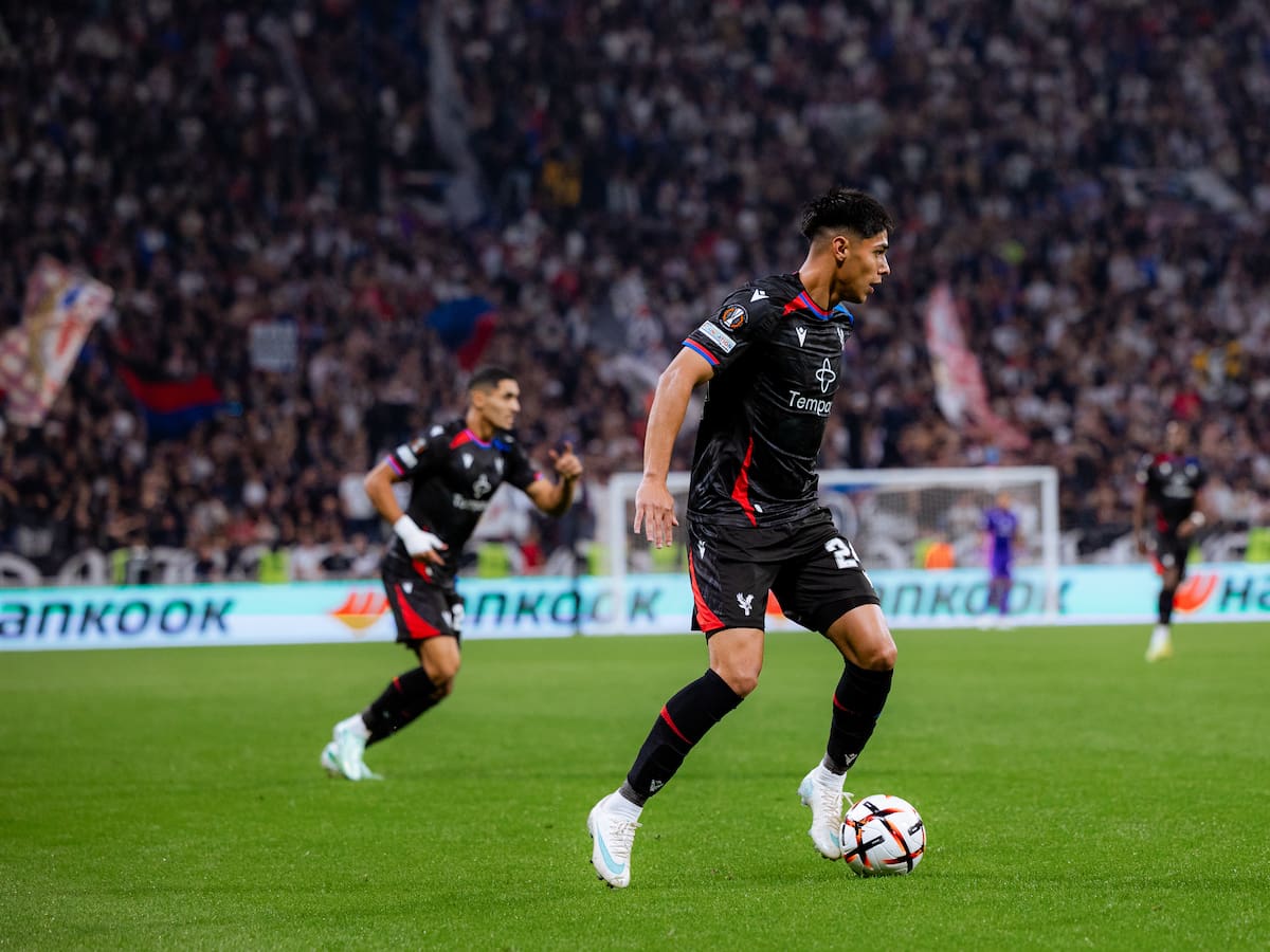Crystal Palace vs Newcastle: horario, canal de TV y cómo ver en vivo desde Chile a Darío Osorio en la Premier League