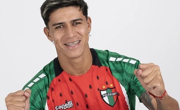 La inesperada camiseta conmemorativa que lanzó Palestino para este 2025 | X: Palestino