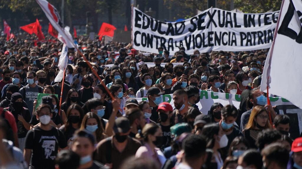 Marcha Confech 1024x576 Ok