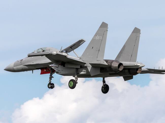 El caza J-10D de China expuestos en el Airshow 2021 en Zhuhai