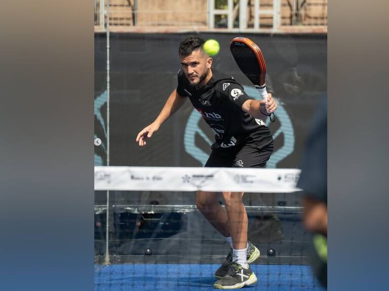 Cristóbal Martínez queda eliminado en un estrecho duelo por la primera ronda del Premier Padel Santiago