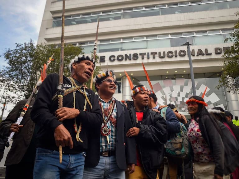 Pueblos originarios llegan a Quito en Ecuador para que se cumplan los fallos