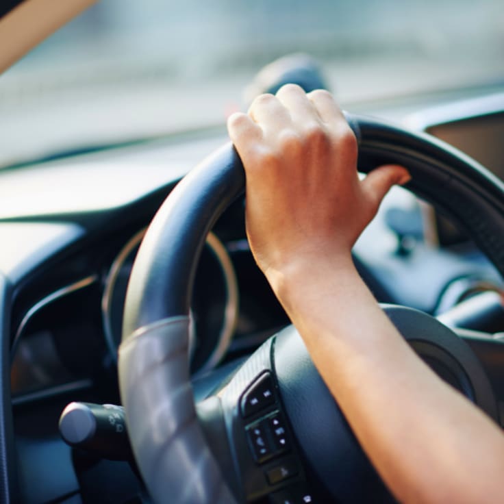 Evita una multa de hasta $34 mil: este es el objeto clave que todos los autos deben tener en Chile