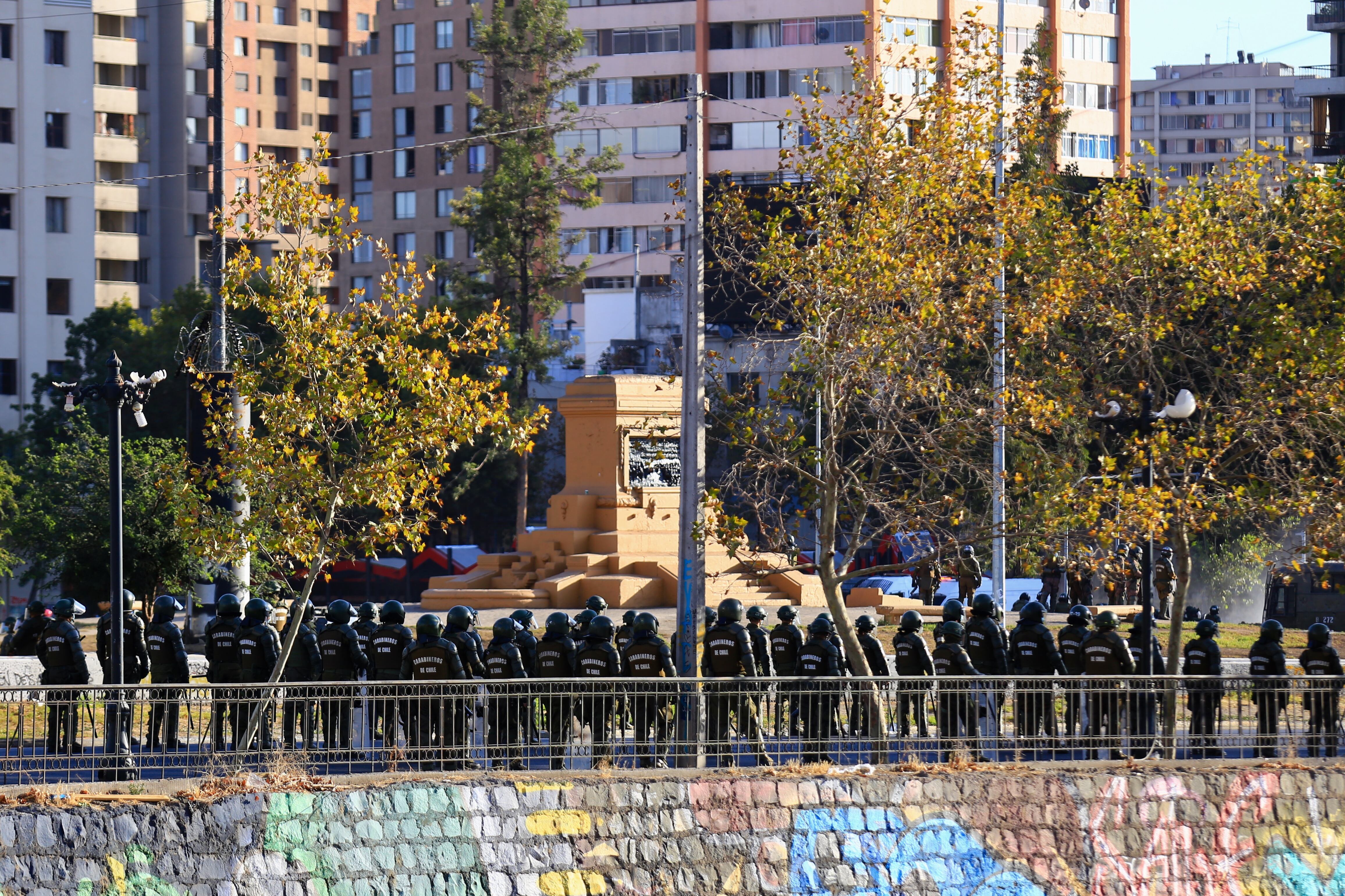 Amplio contingente de Carabineros / Agencia Uno