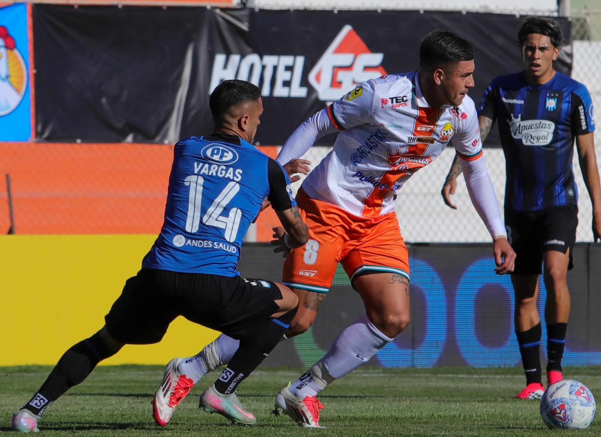 Cobresal superó a Huachipato en El Salvador