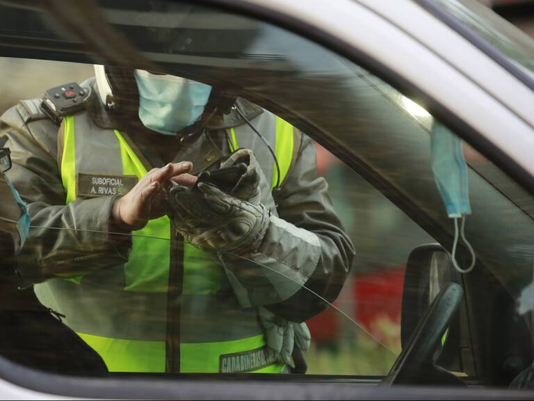 carabineros dados de baja por cohecho en El Bosque