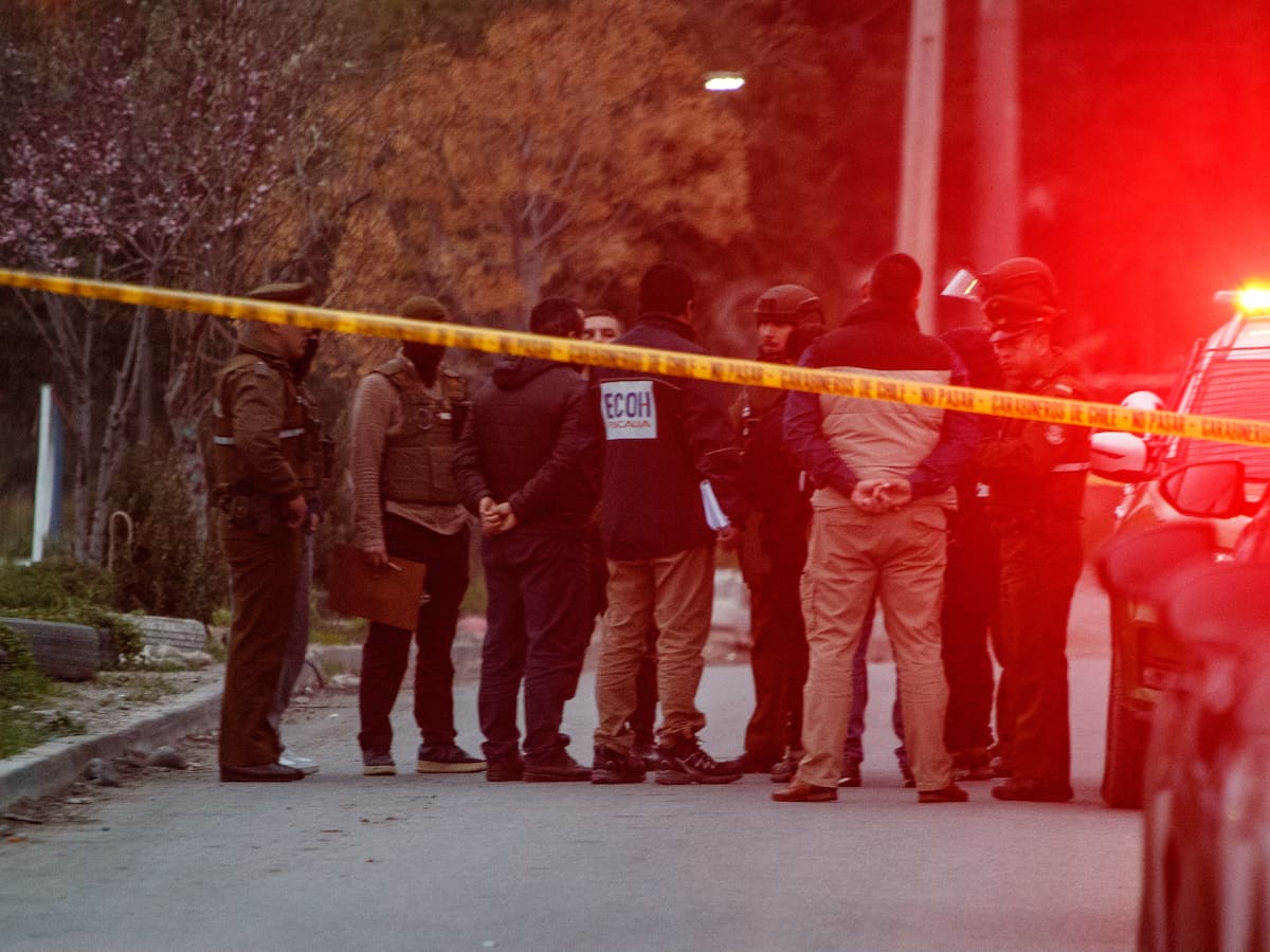 WhatsApp, piezas 3D y envíos por encomienda: así operaba la red de armas integrada por un militar y una carabinera