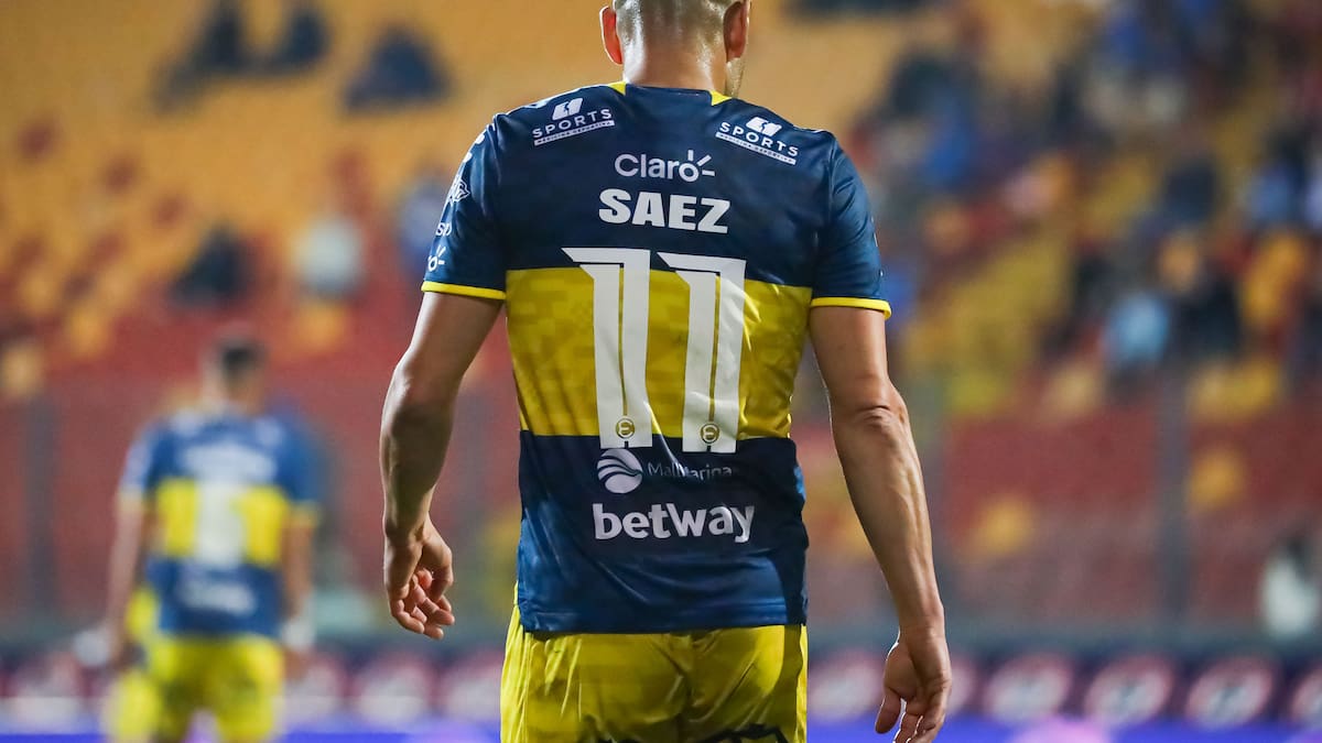 ¿Quién entiende? La drástica decisión de Everton con el futuro de Sebastián Sáez