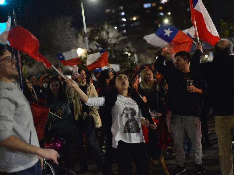 Resultados Plebiscito 2022 en vivo: cientos de personas se vuelcan a las calles a celebrar el triunfo del Rechazo