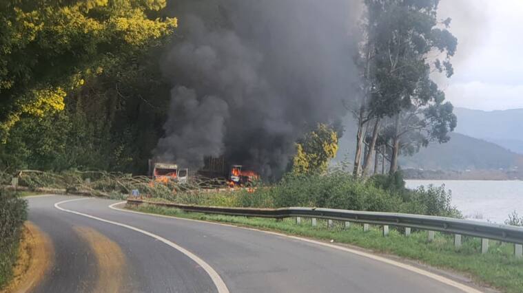 quema de camiones en ruta de Contulmo - región del Bio Bio - Provincia de Arauco