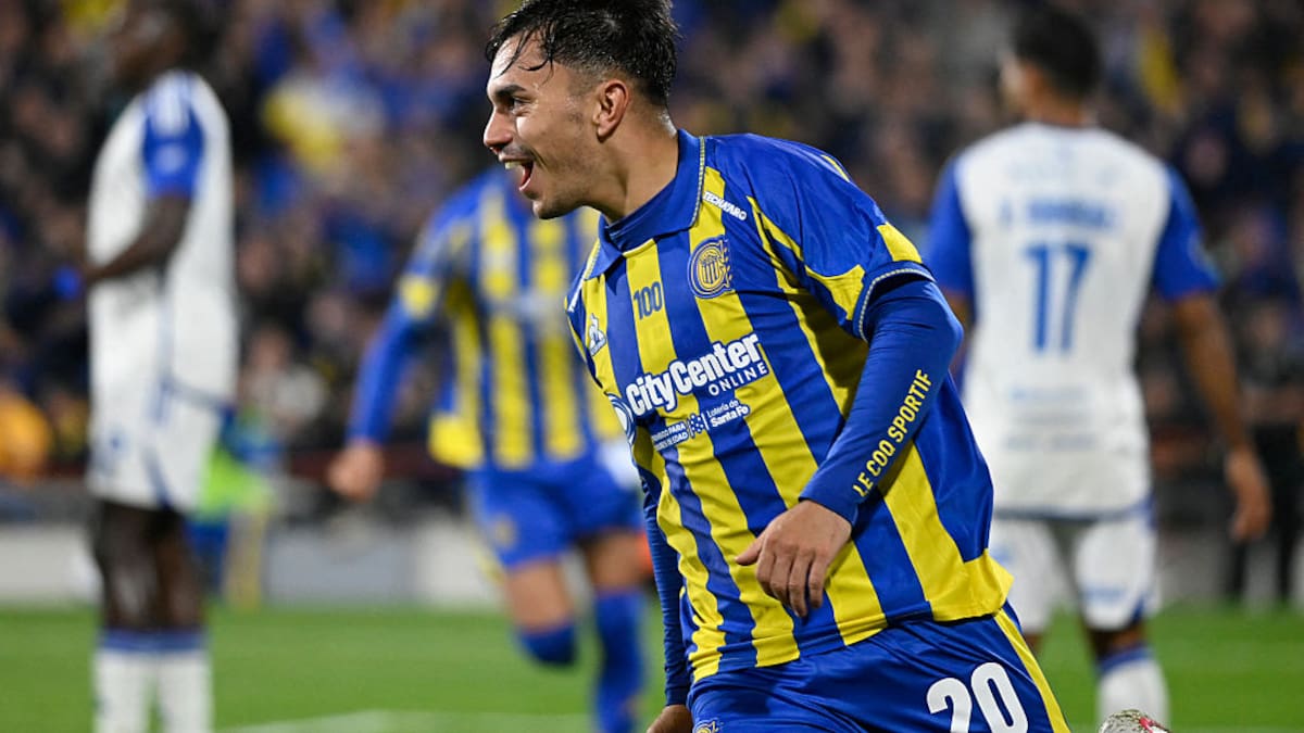 En su mejor momento: Vicente Pizarro dio dos asistencias en goleada de Rosario Central para ser líder en Argentina