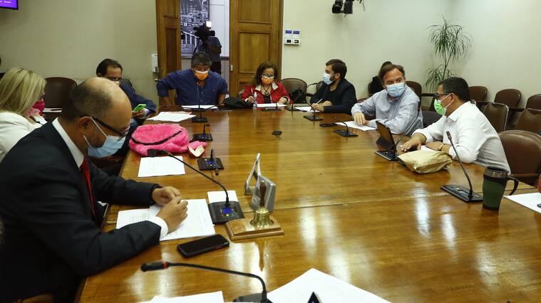Comisión de Constitución