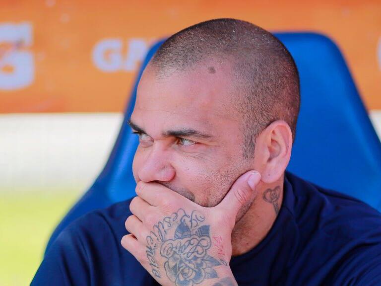 No había más opción: Pumas rescindió el contrato de Dani Alves tras acusación de abuso sexual