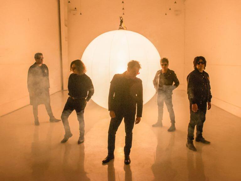 «Infiel»: Escucha aquí la nueva y movida canción de Los Bunkers