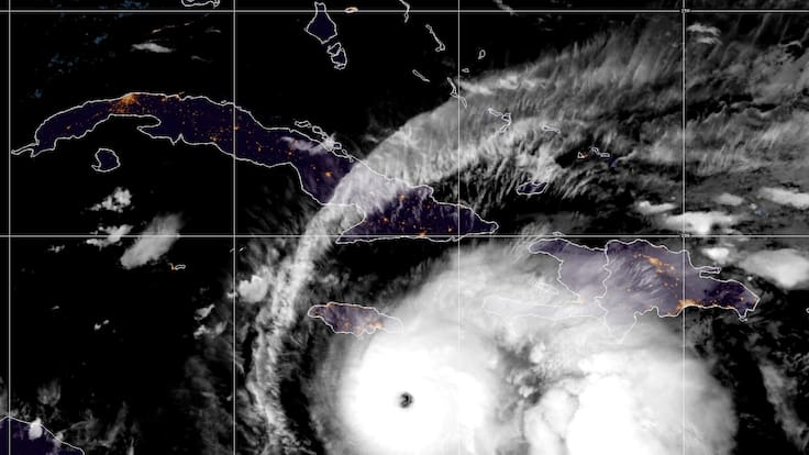 “Es imposible de describir”: pilotos capturan imágenes inéditas desde el ojo del huracán Melissa