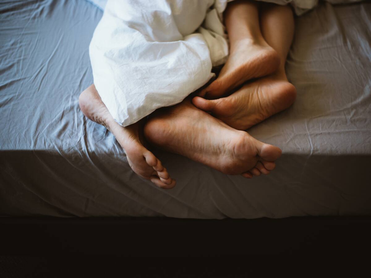 Este sería el período en que una pareja puede estar sin sexo antes de que les afecte, según especialistas