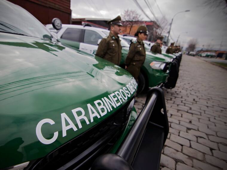 CONCEPCION, 04 agosto 2017 La presidenta Michelle Bachelet participo en la inauguracion de la Segunda Comisaria de Carabineros de Concepcion y en la entrega de 28 autos policiales para distintas unidades en la region.
FOTO: ALEJANDRO ZOÑEZ/AGENCIA UNO