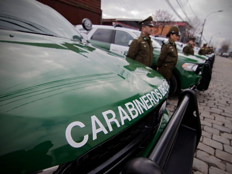 CONCEPCION, 04 agosto 2017 La presidenta Michelle Bachelet participo en la inauguracion de la Segunda Comisaria de Carabineros de Concepcion y en la entrega de 28 autos policiales para distintas unidades en la region.
FOTO: ALEJANDRO ZOÑEZ/AGENCIA UNO