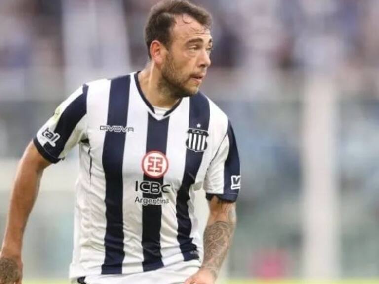 Los jugadores nacionalizados chilenos que sondea Colo Colo en Argentina para la temporada 2023