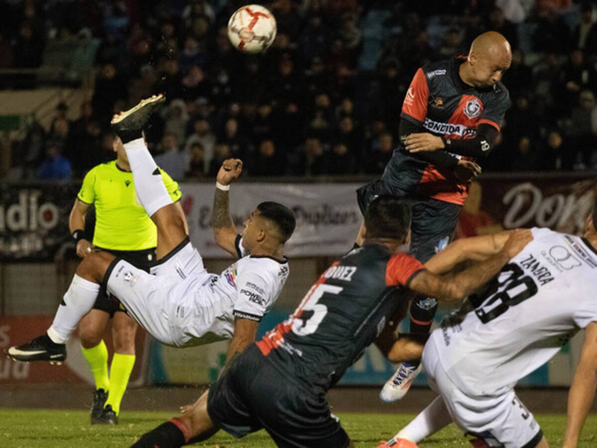 Rangers sigue ilusionado con el ascenso tras superar a San Luis en Quillota, mientras que Arica no logró hacerse fuerte como local ante Antofagasta