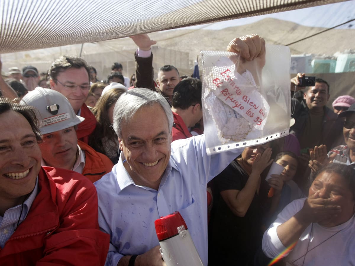 Este fue el homenaje que se le hizo a Sebastián Piñera, a 14 años del rescate de los 33 mineros de la mina San José