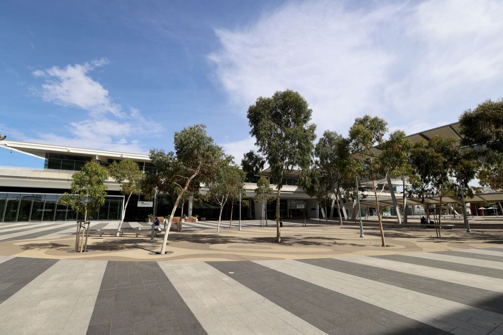 Un vacío aeropuerto por el confinamiento en Adelaida