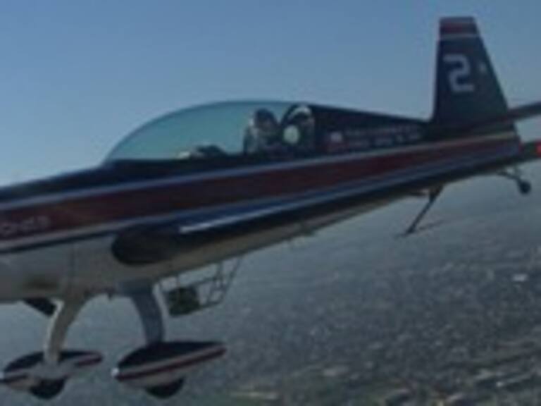 Dos personas fallecieron tras caída de avioneta de la Fach en Quintero