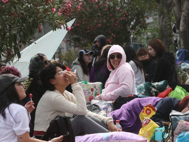 Harry Styles en Chile: fans del artista acampan frente al estadio a la espera del concierto